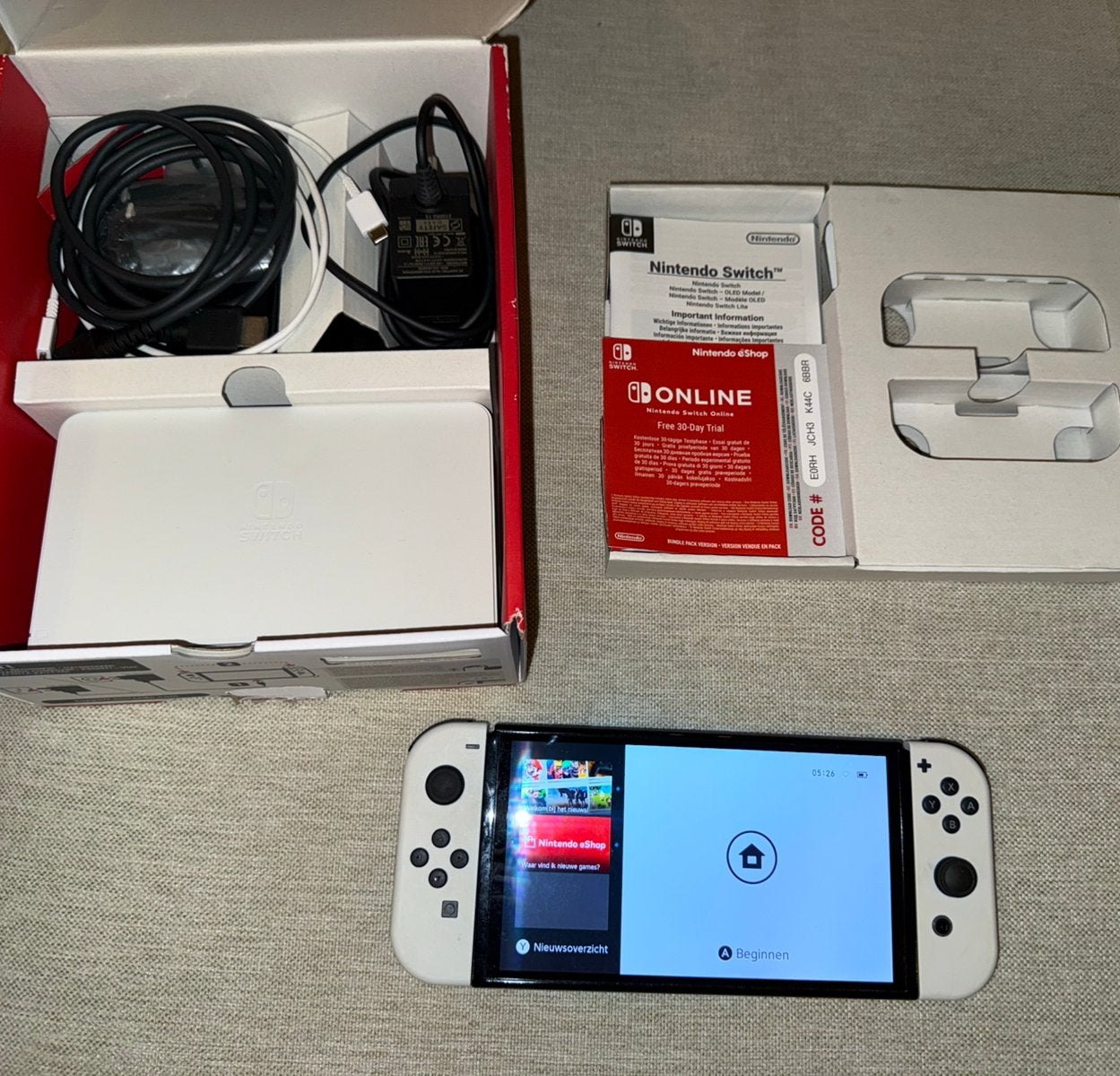 Nintendo Switch OLED wit met doos, Ophalen of Verzenden, Zo goed als nieuw, Met 1 controller, Switch OLED