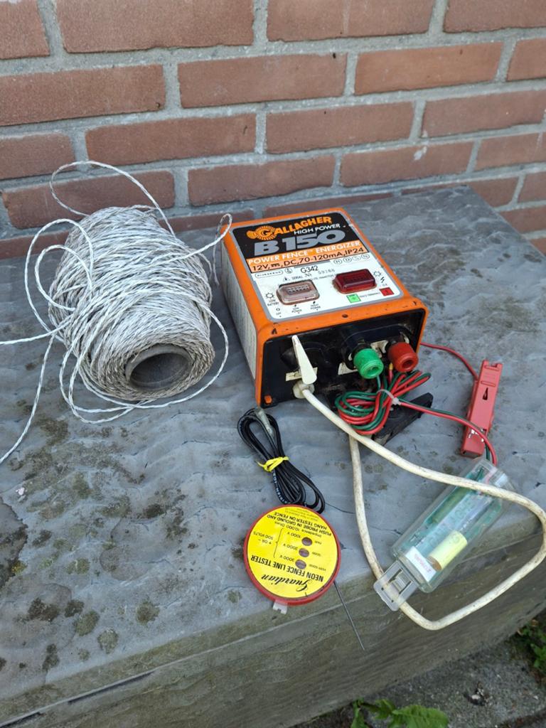 weideklok schrikapparaat schrikdraadapparaat stroomklok 12v, Dieren en Toebehoren, Stalling en Weidegang