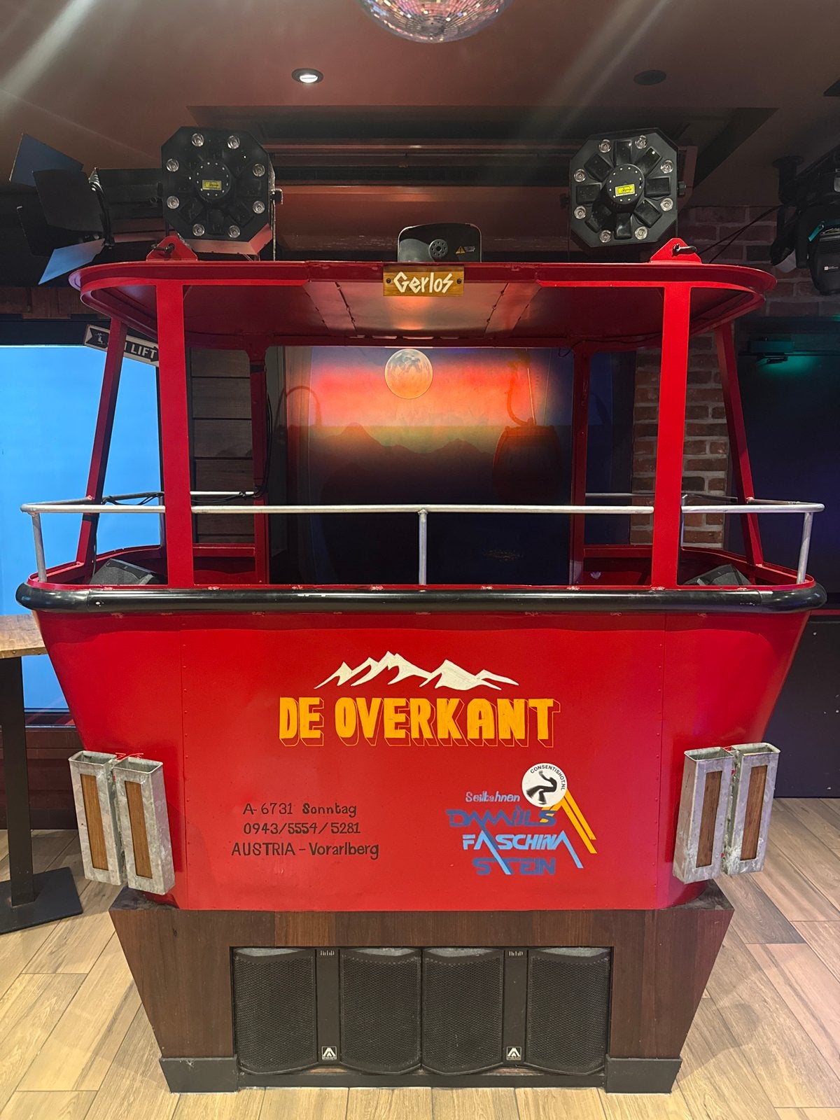 Unieke skilift gondel - Eyecatcher voor horeca/evenementen, Ophalen