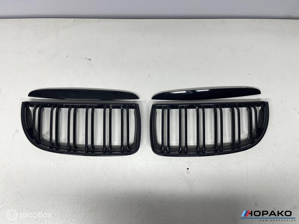 Nieren BMW 3 serie E90 / E91 2005-2008, Gebruikt, Einsteinlaan 5, Rijswijk, Ophalen of Verzenden, Info@bmw.com