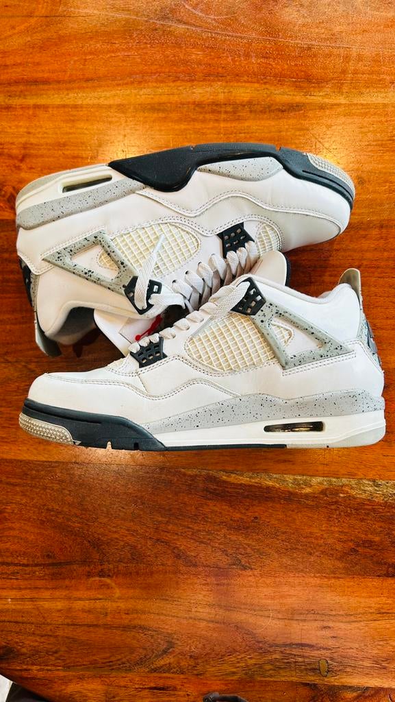Jordan air 4, Verzenden, Wit, Zo goed als nieuw, Veterschoenen