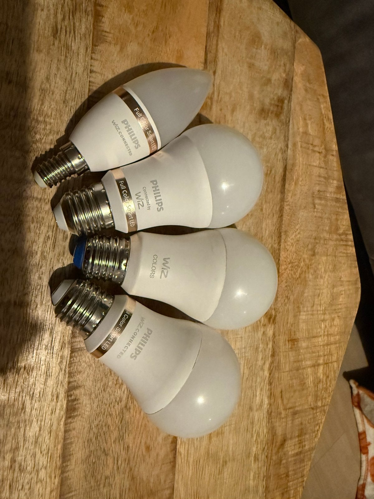 Philips WIZ color, Led-lamp, Meerkleurig, Zo goed als nieuw, Bedienbaar via app