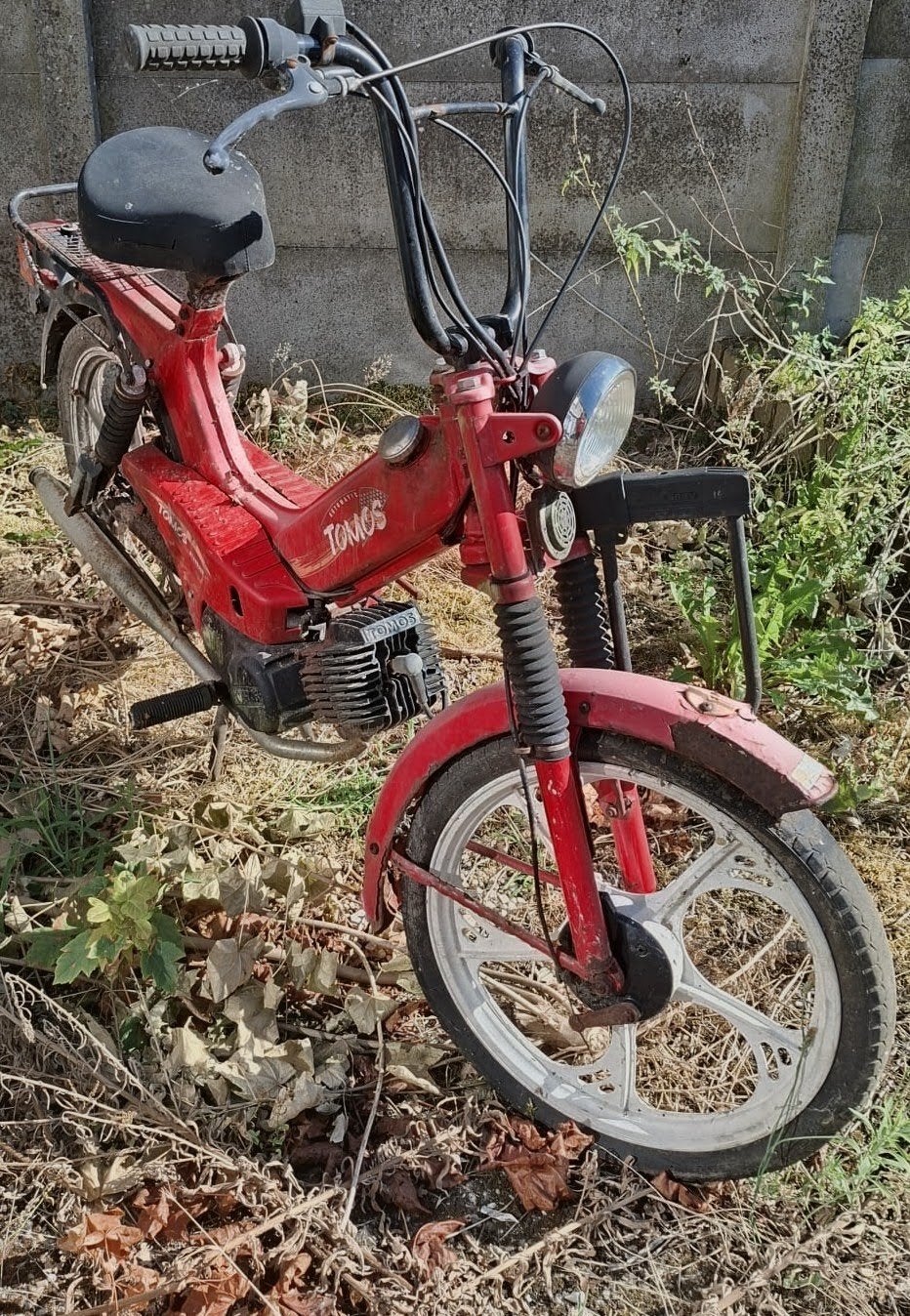 Tomos snorfiets voor onderdelen of opknappen, Fietsen en Brommers, Ophalen
