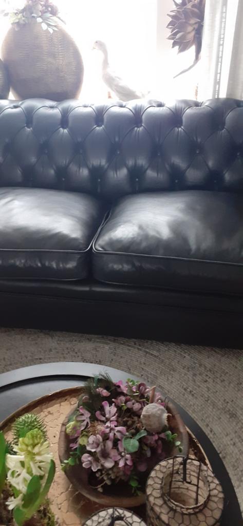 Mooie leren chesterfield bank 2.5 zits, Ophalen, Zo goed als nieuw, 75 tot 100 cm, 200 tot 250 cm