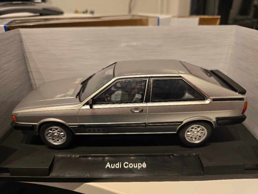 Audi Coupe zilver 1/18, Ophalen of Verzenden, Nieuw, Auto, Overige merken
