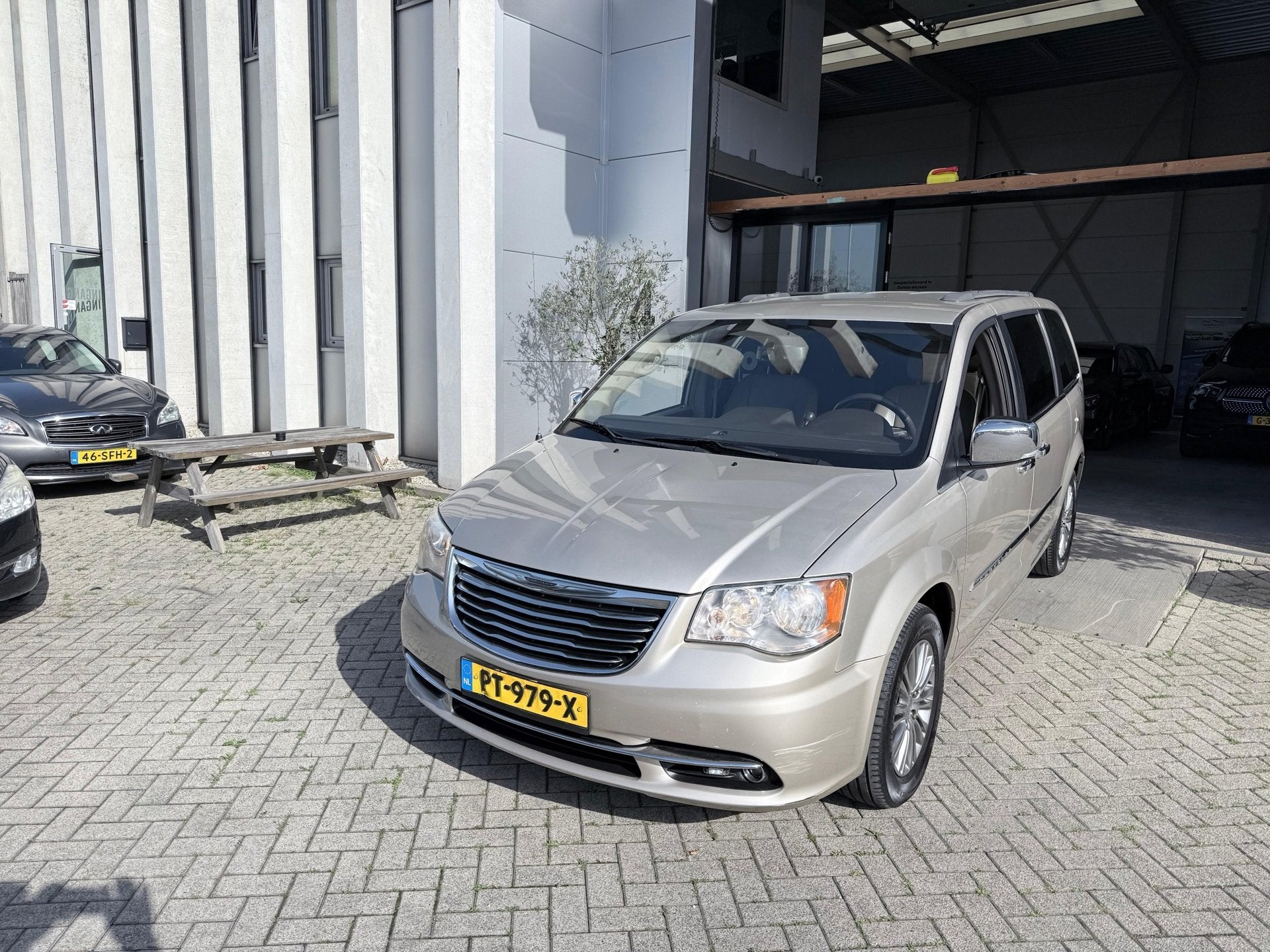 Chrysler Grand Voyager 3.6 V6 Town & Country 7persoons! INRU, Auto's, Chrysler, Gebruikt, 287 pk, 7 stoelen, Leder