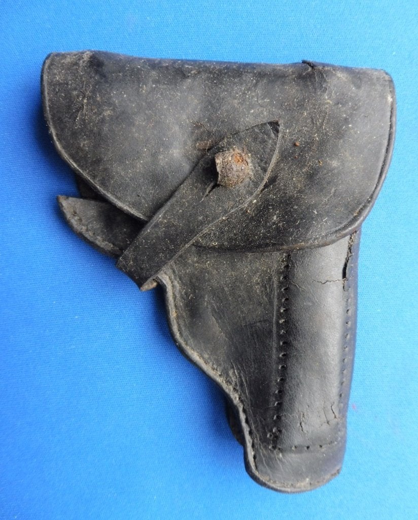 WO2 Duits Sauer 38H / Mauser holster - Bodemvondst Berlijn, Verzamelen, Verzenden, Landmacht, Duitsland, Hulzen of Bodemvondsten