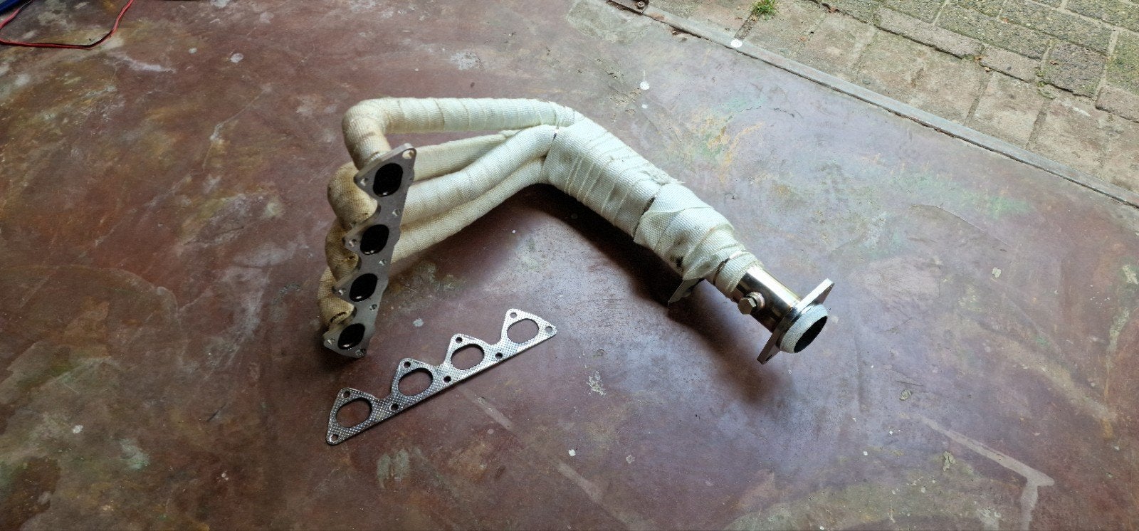 RVS uitlaatspruitstuk 4-1 2.5'' (Honda B-serie motoren), Ophalen