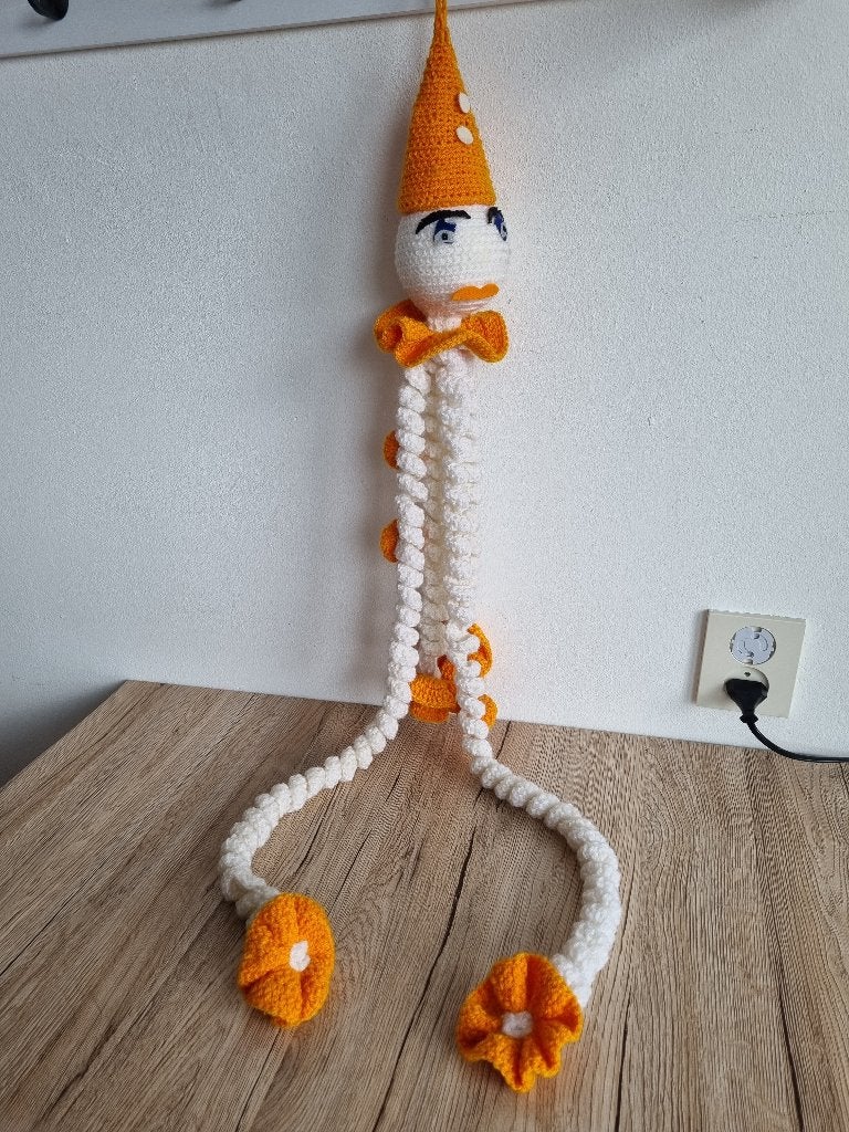 Prachtige Vintage Gehaakte Clown Pop Slungel Armen en Benen, Verzenden, Zo goed als nieuw, Pop