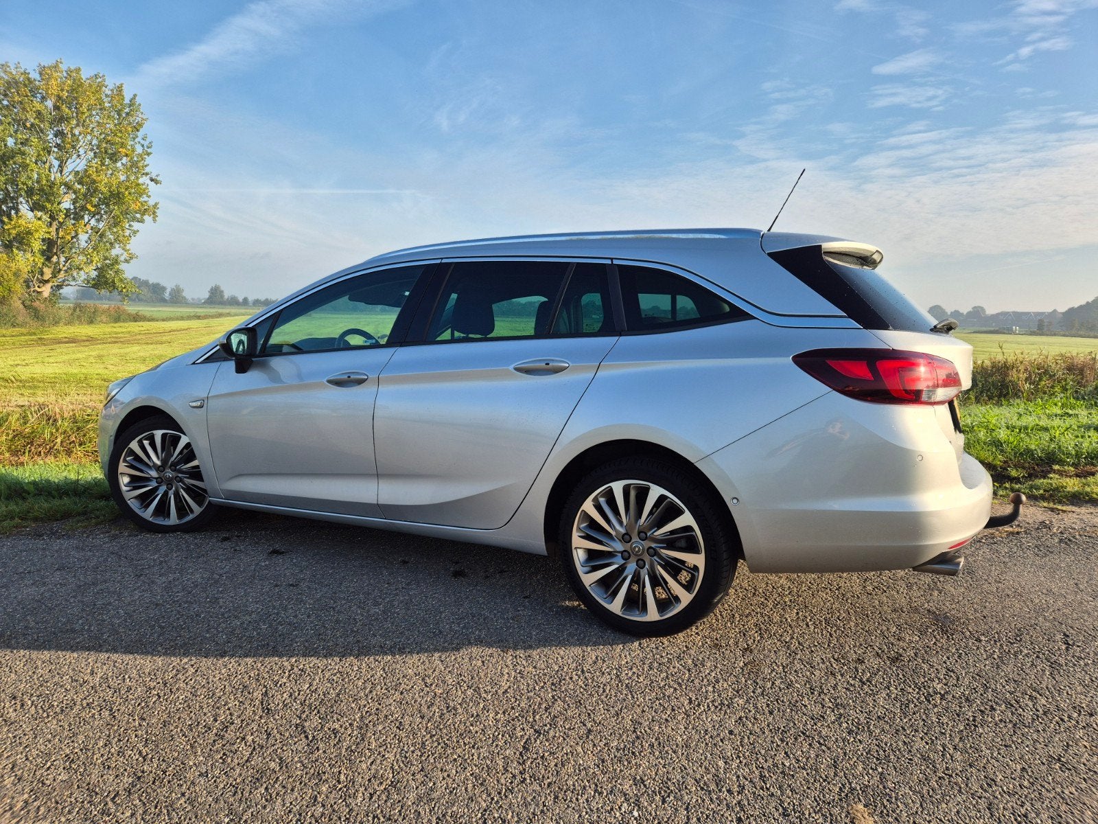 Opel Astra Sports Tourer 1.6 200PK - Innovation pakket