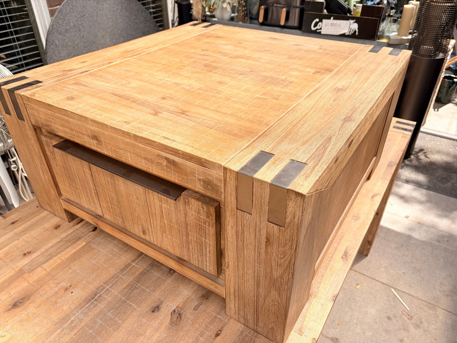 Salontafel 88x88x42 acaciahout met lades, Ophalen, Gebruikt, Vierkant, 50 tot 100 cm