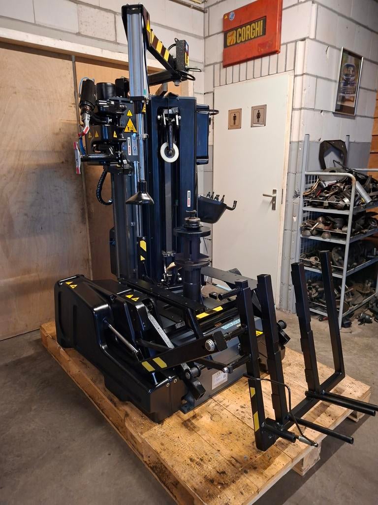 Banden apparaat Hofmann quadriga volautomatisch, Ophalen, Nieuw