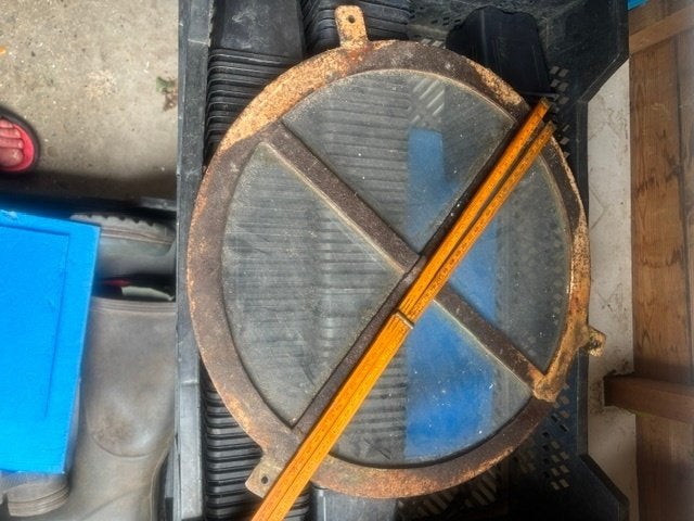 Oud rond Stalraam gierijzer, Doe-het-zelf en Verbouw, Glas en Ramen, Ophalen, Gebruikt, Minder dan 80 cm, Minder dan 80 cm
