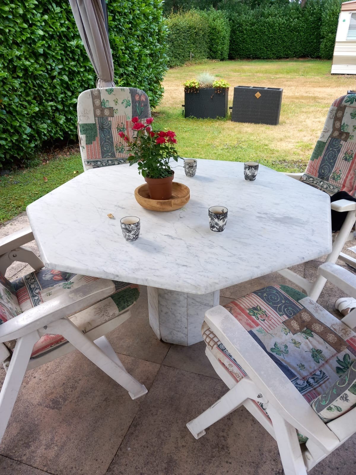 gratis..tafel.stoelen met kussens, Ophalen, Gebruikt, Overige materialen