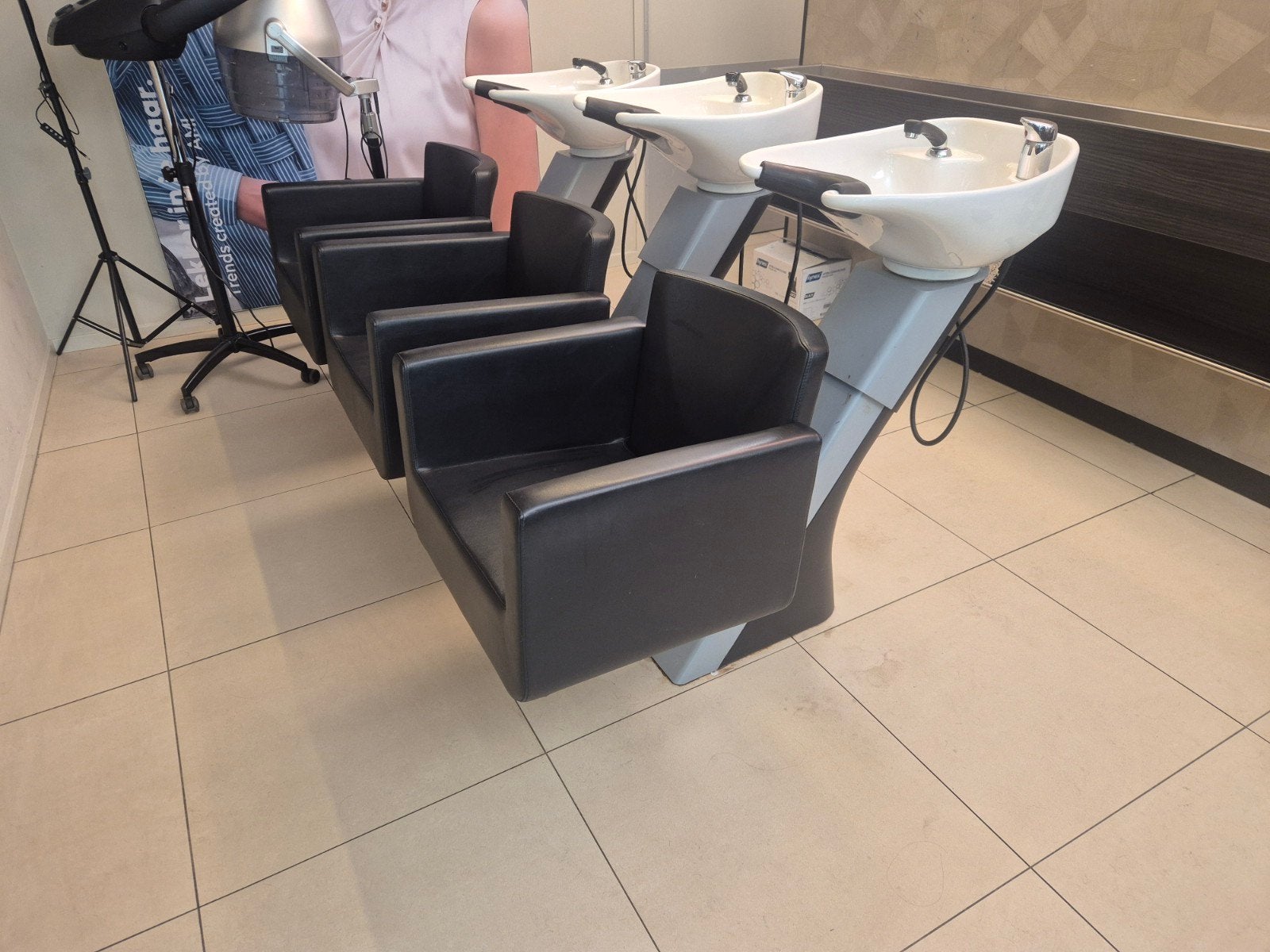 3 Kapperswasbakken met Stoelen kappers inrichting, Ophalen, Gebruikt, Wasbak of Wastafel