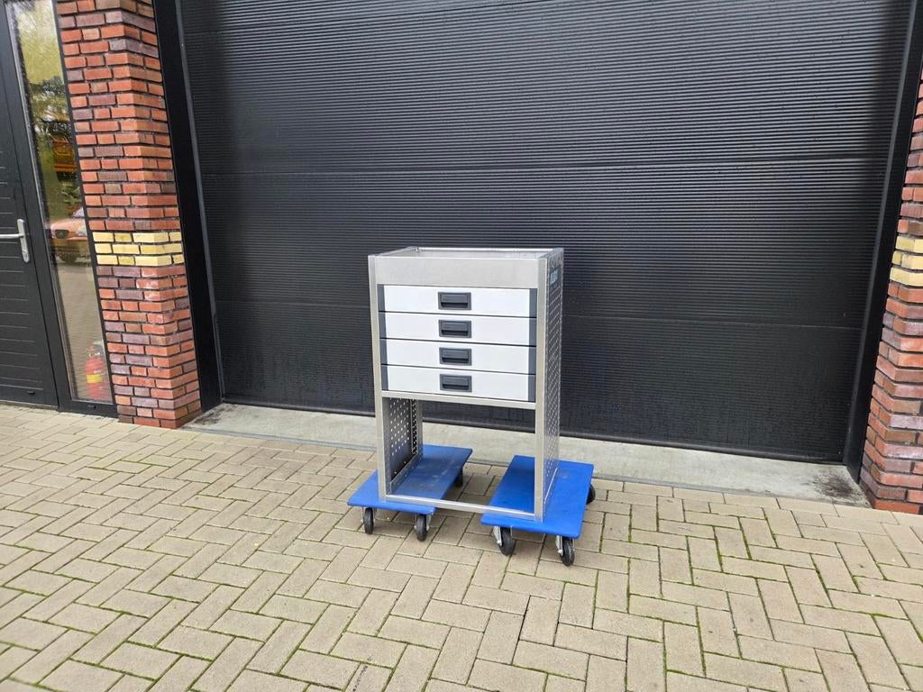 Aluca bedrijfswagen inrichting bedrijfswageninrichting, Ophalen