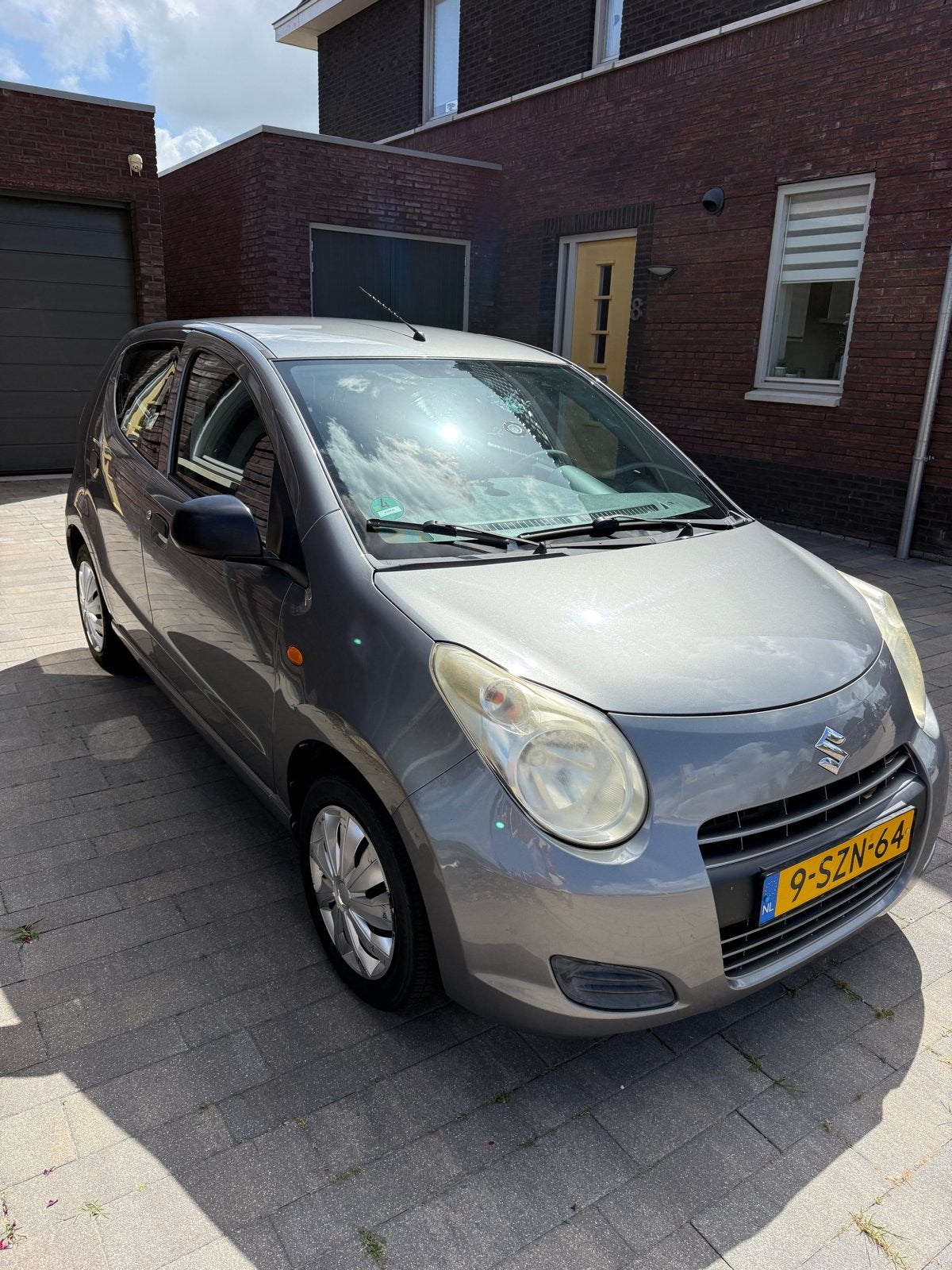 Suzuki Alto 1.0 2014 Grijs, Voorwielaandrijving, 200 kg, 4 stoelen, Origineel Nederlands