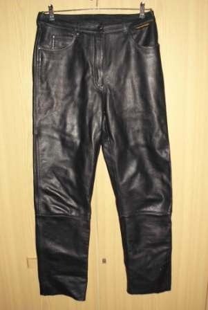 Revenger motorbroek mt.46(S) zwart leer in mooie staat, Motoren, Kleding | Motorkleding, Broek | leer, Dames, Ophalen of Verzenden