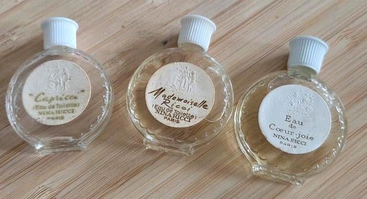 3 zeldzame oude flesjes van Nina Ricci door Lalique, Ophalen of Verzenden, Zo goed als nieuw, Miniatuur, Gevuld