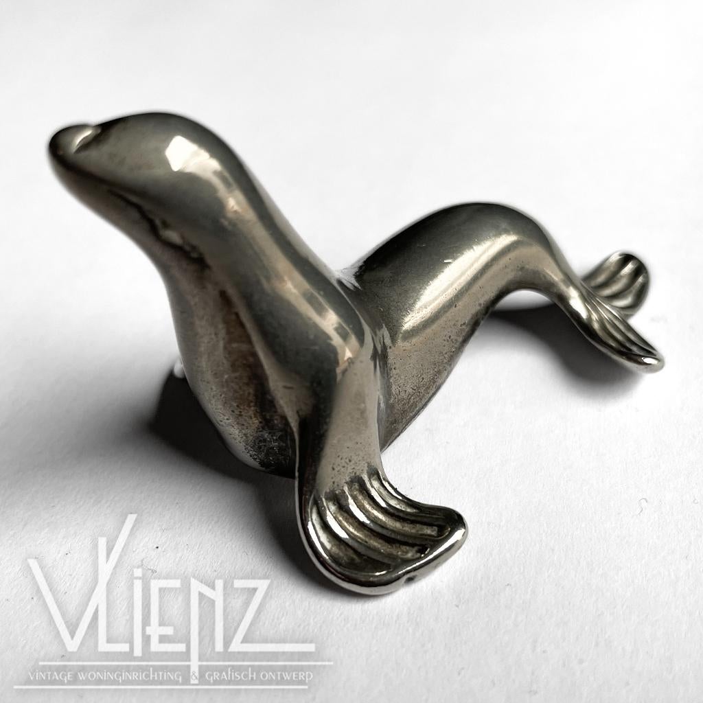Vintage, metalen zeehondje, gestileerd beeldje, Verzamelen, Beelden en Beeldjes, Gebruikt, Dier, Ophalen of Verzenden