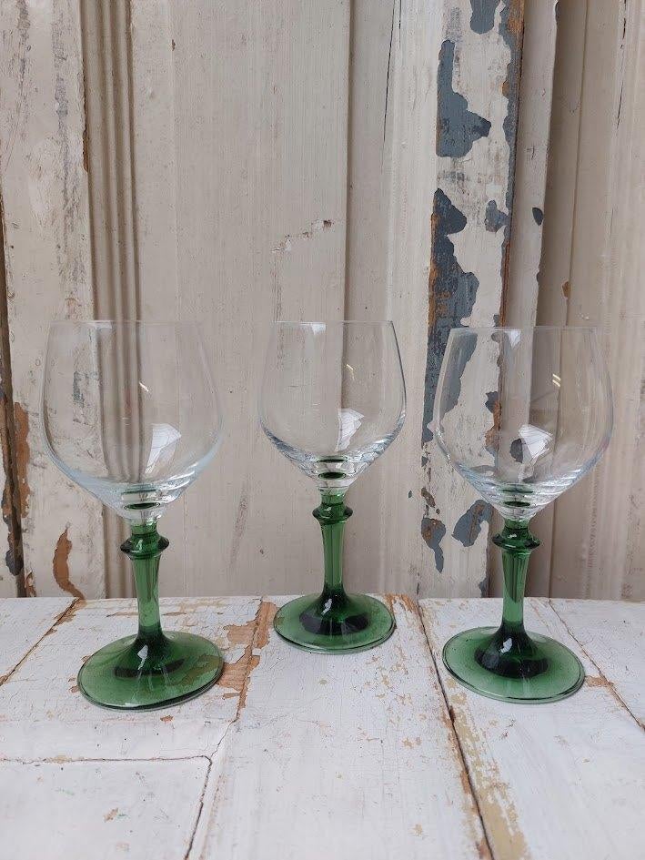 Vintage wijnglas met groene steel, Ophalen of Verzenden