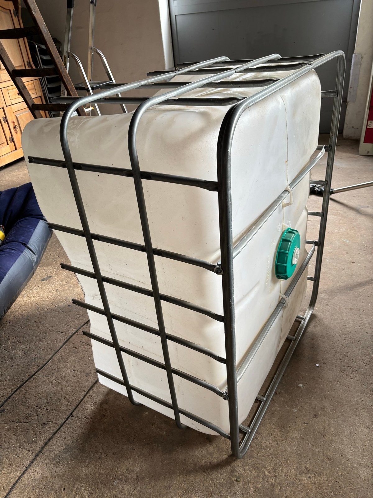 Te koop: halve IBC container, Ophalen of Verzenden