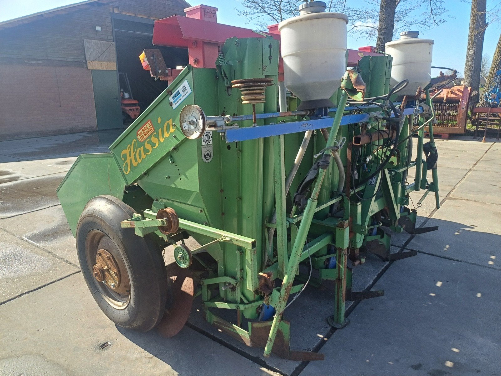 Hassia pootmachine aardappel pootmachine 4 rij, Ophalen