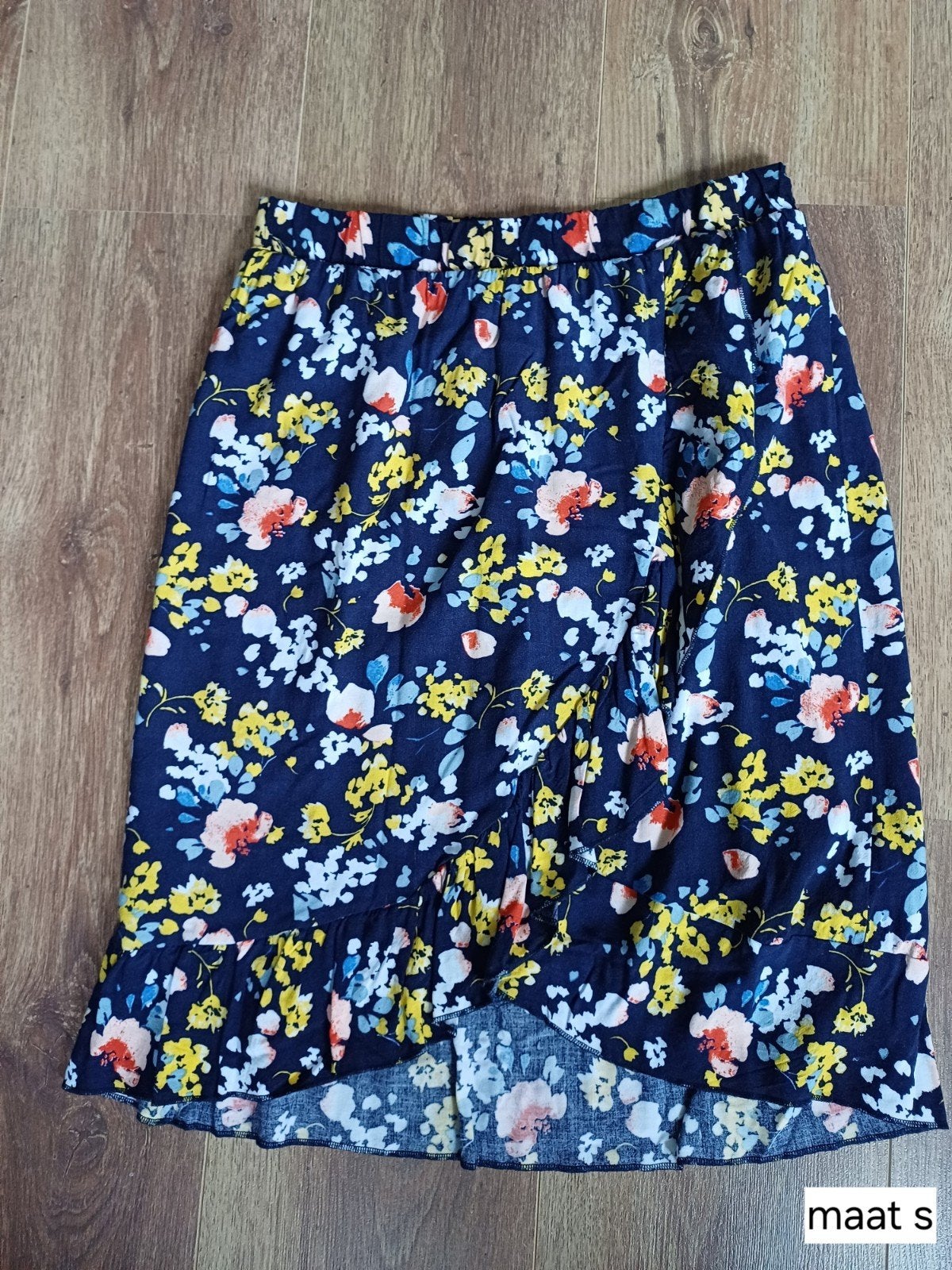 Blauwe gebloemde rok maat S, Kleding | Dames, Ophalen of Verzenden, Gedragen, Maat 36 (S), Blauw
