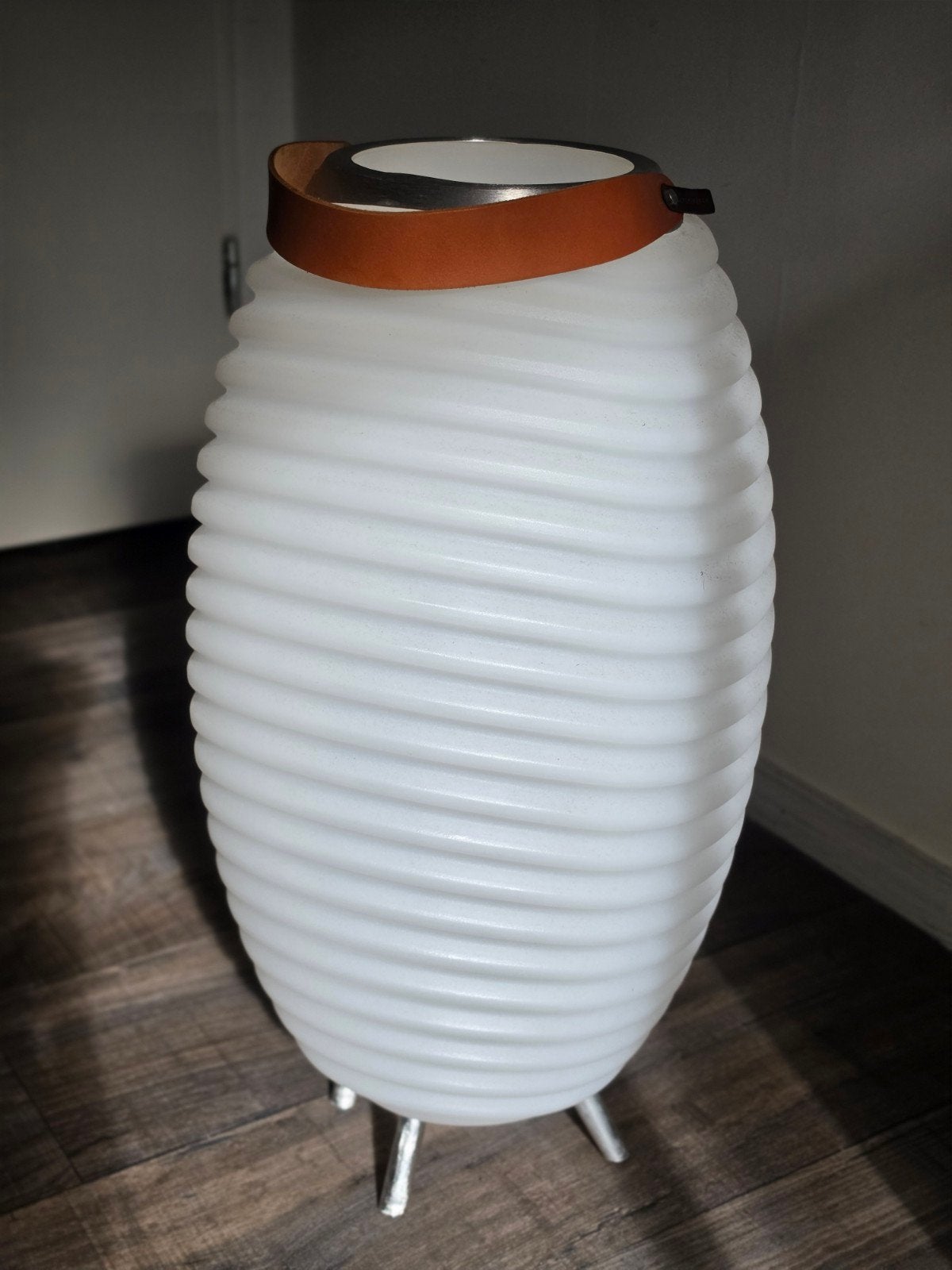 Kooduu Synergy 50 S LED Lamp met Bluetooth Speaker, Audio, Tv en Foto, Luidsprekers, Inclusief oplader, Ophalen of Verzenden, Zo goed als nieuw