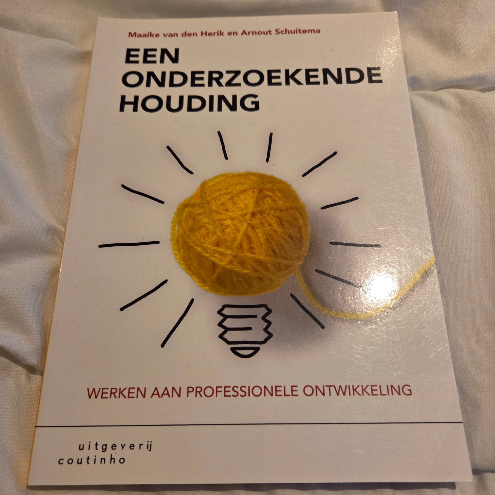 Een Onderzoekende Houding - Maaike van den Herik, Zo goed als nieuw, Gamma, Maaike van den Herik en Arnout Schuitema, HBO