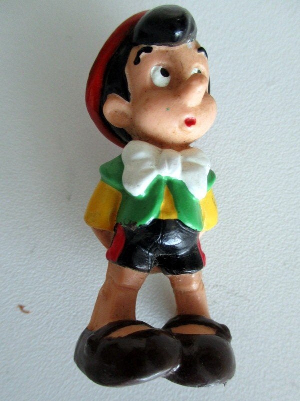 PINOKKIO Disney Bullyland 1980, Verzamelen, Verzenden, Peter Pan of Pinokkio, Zo goed als nieuw, Beeldje of Figuurtje