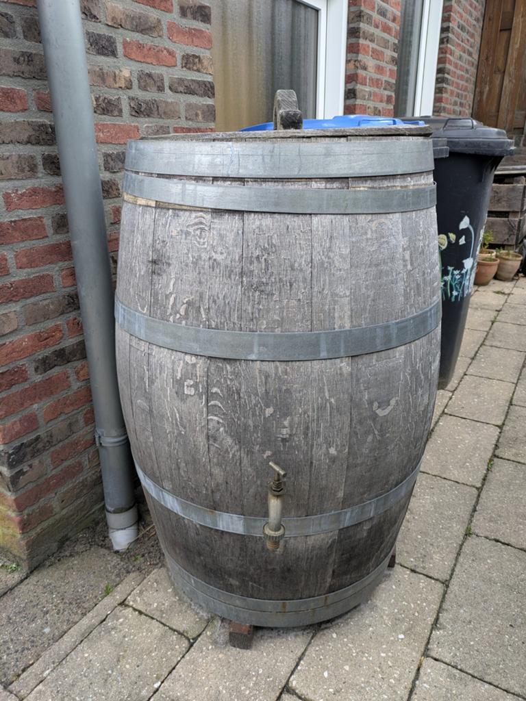 225L Eikenhouten Regenton met Messing Kraan en Deksel, Ophalen, Gebruikt, Met kraantje, 150 liter of meer