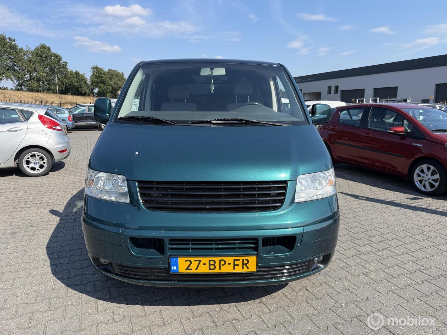 Volkswagen Transporter 2.5 TDI 300 dubbel cabine 6 versnelli, Auto's, Stof, Gebruikt, 2500 kg, Origineel Nederlands