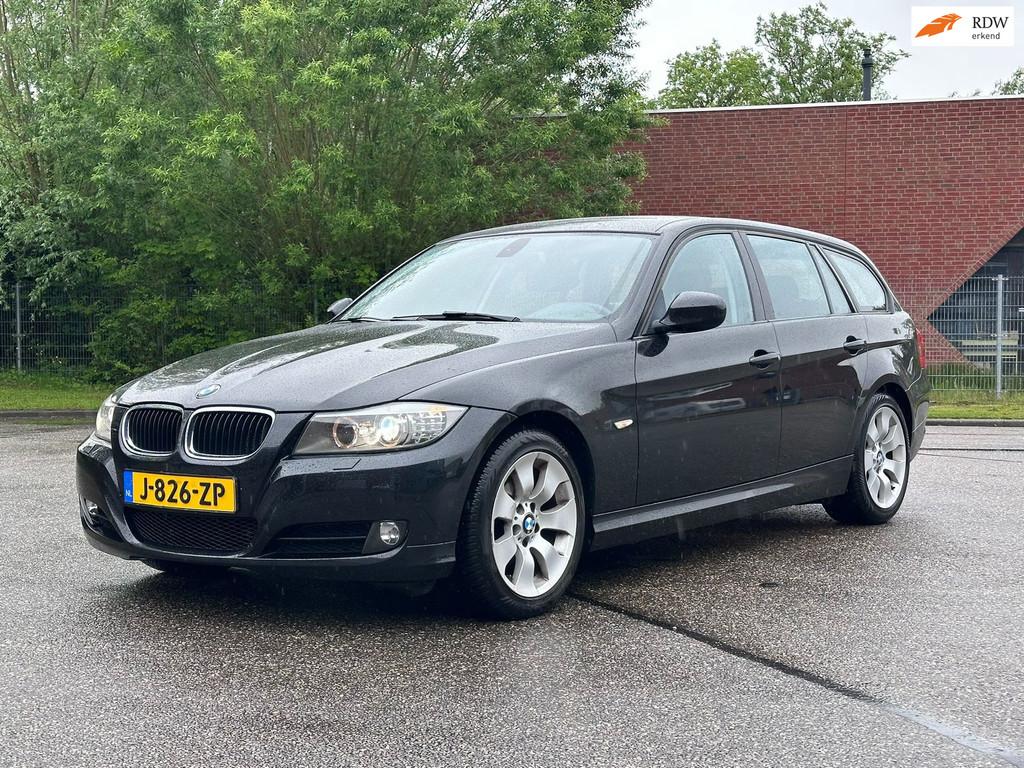 BMW 3-serie Touring 318i Luxury Line Cruise*Xenon*Clima*LM*S, Euro 5, Achterwielaandrijving, Zwart, Leder
