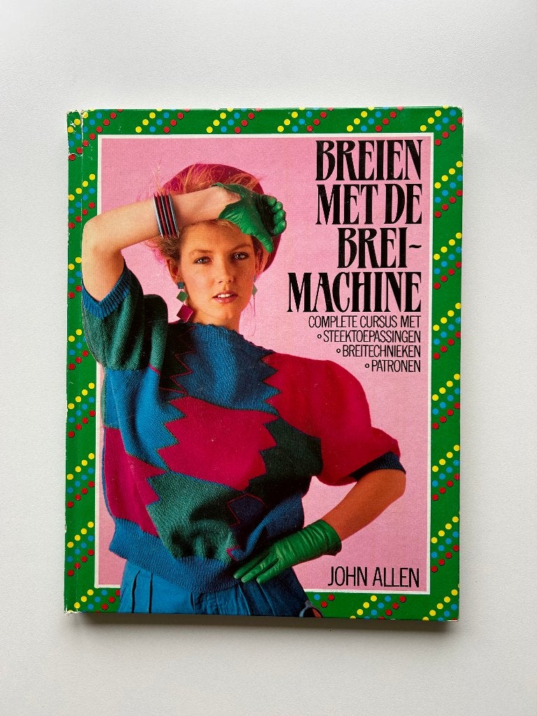 breien met de breimachine van John Allen, Ophalen of Verzenden, Zo goed als nieuw, Breien, Patroon of Boek