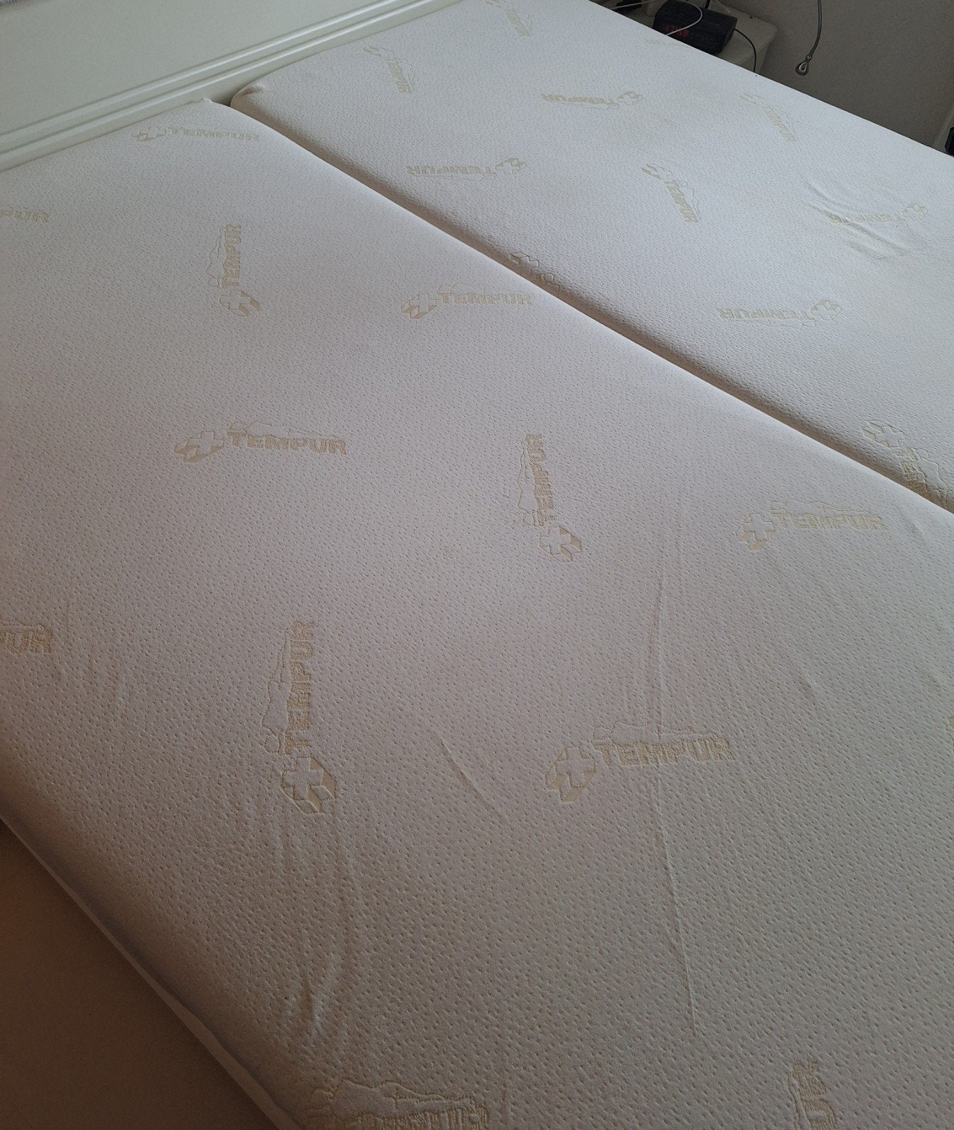 Twee nette Tempur matrassen 90x220 cm (180×220), Ophalen, Gebruikt, 90 cm, Tweepersoons