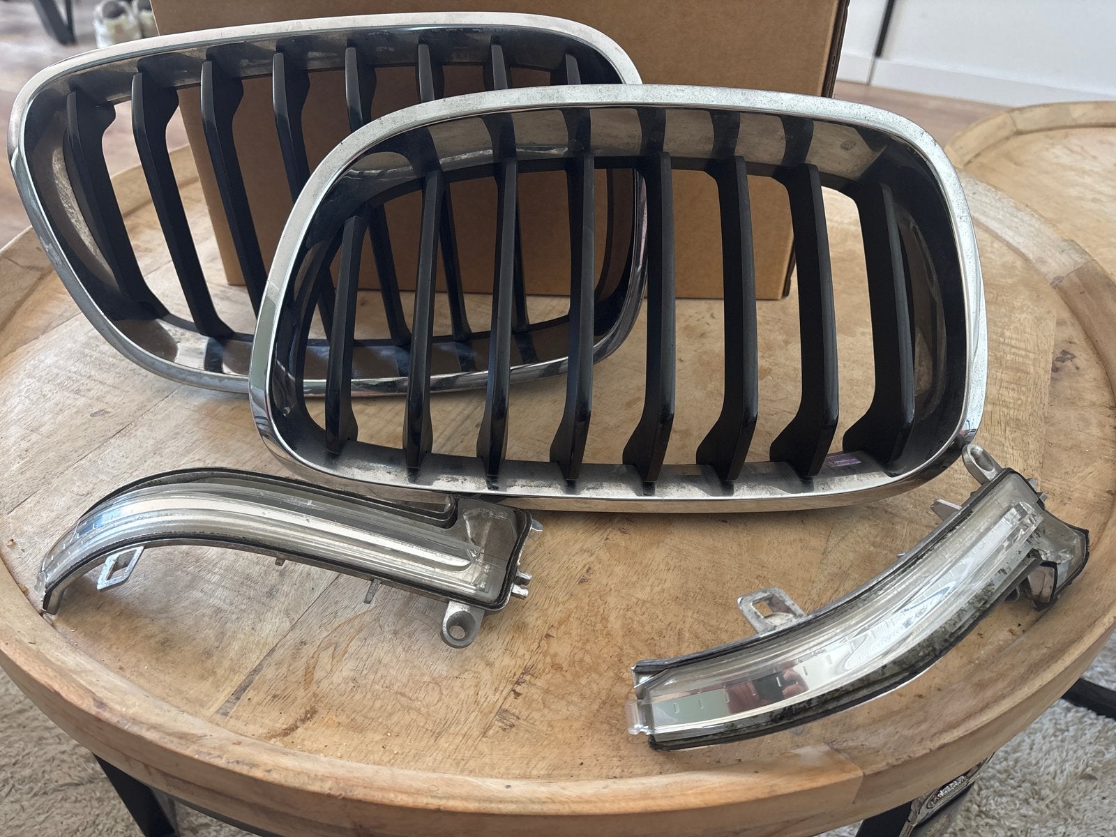 Originele BMW 1-serie F20 grill en knipperlichten spiegels, Ophalen, Gebruikt, BMW