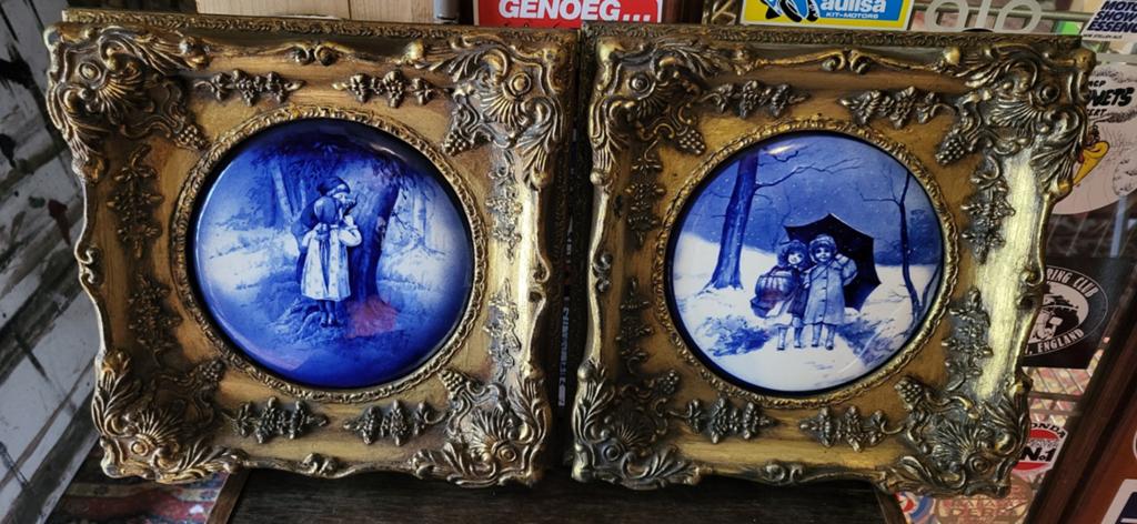 2 Oude Tegels in Gouden Kader - Perfecte Staat, Antiek en Kunst, Ophalen of Verzenden