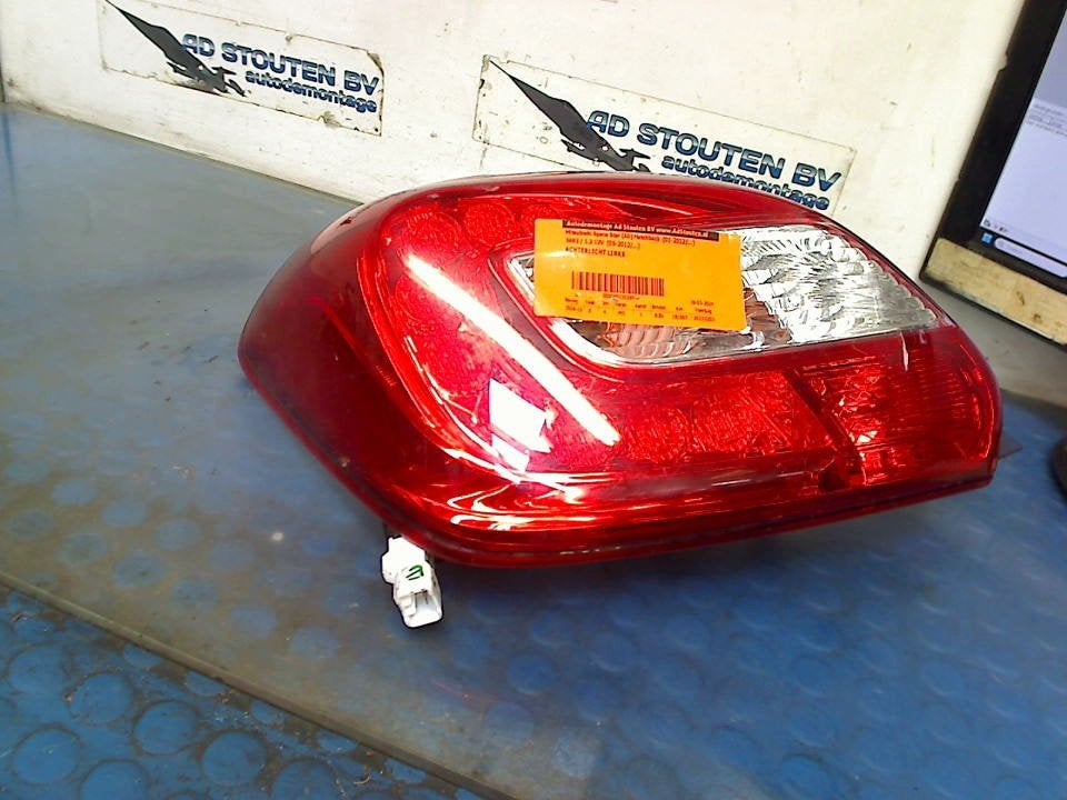 Achterlicht Links Mitsubishi Space Star (A0) 2016 8330B021, Auto-onderdelen, Gebruikt, Info@mitsubishi-motors.de, Mitsubishi, Emil-Frey-Straße 2, Friedberg 61169, , Duitsland