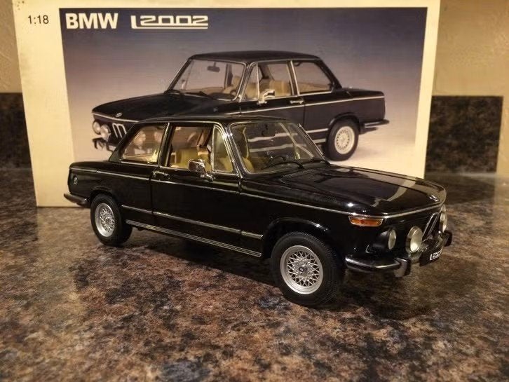 BMW 2002 TI Zeldzaam 1/18, Hobby en Vrije tijd, Modelauto's | 1:18, Ophalen of Verzenden, Nieuw, Auto, Autoart