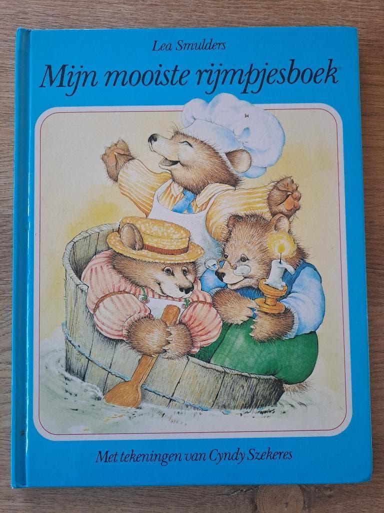 MIJN MOOISTE RIJMPJESBOEK. LEA SMULDERS., Boeken, Gelezen, Fictie algemeen, Jongen of Meisje, Ophalen of Verzenden