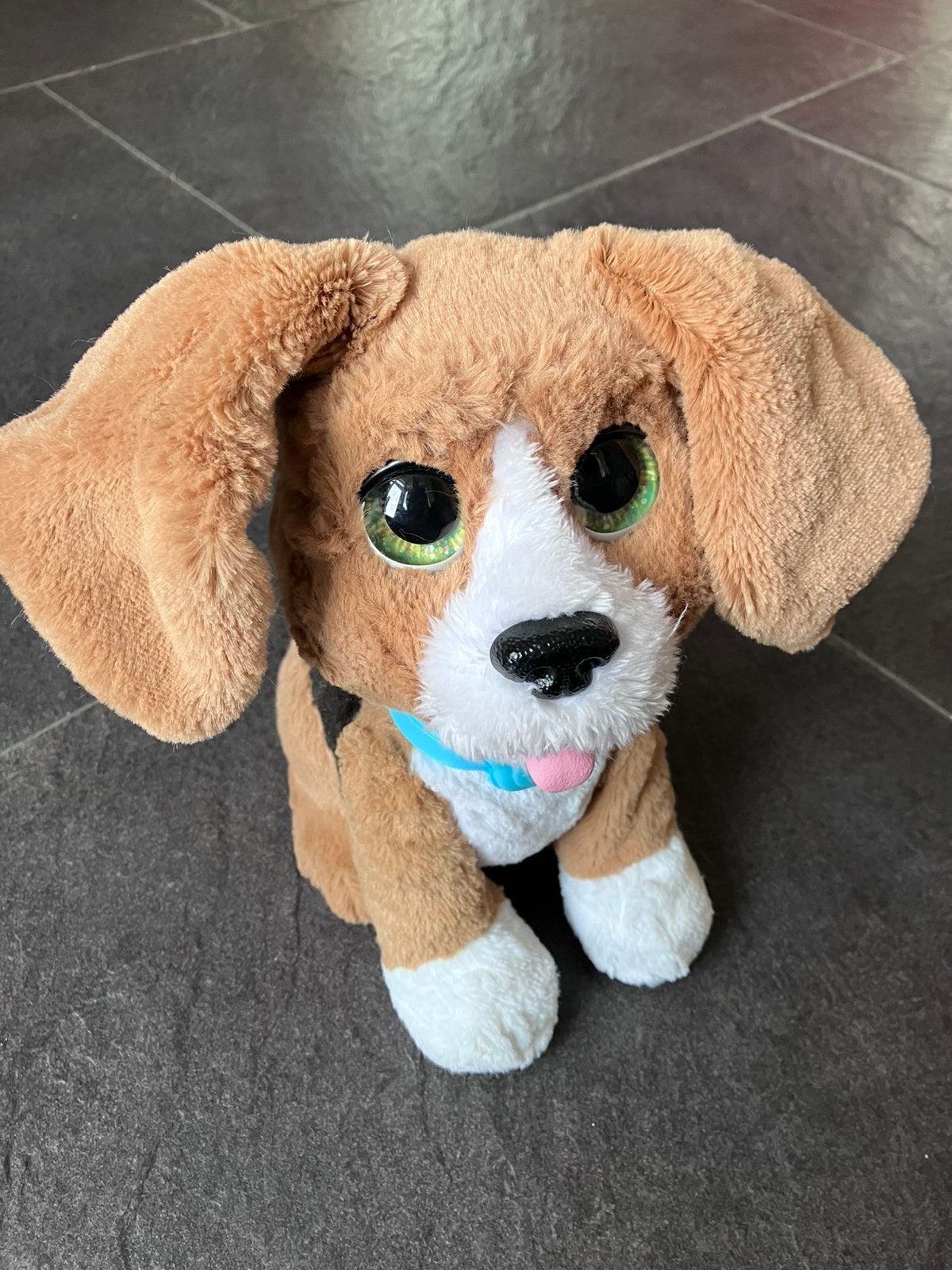 Bijna echte speelgoedhond Fur Real Hasbro, Overige karakters, Interactief, Zo goed als nieuw, Middelgroot (20 tot 80 cm)