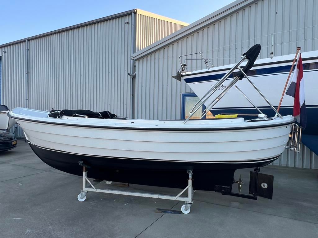 Overnaadse sloep met Vetus diesel. NU IN PRIJS VERLAAGD!!, Watersport en Boten, Ophalen, 10 tot 30 pk, Binnenboordmotor, Diesel