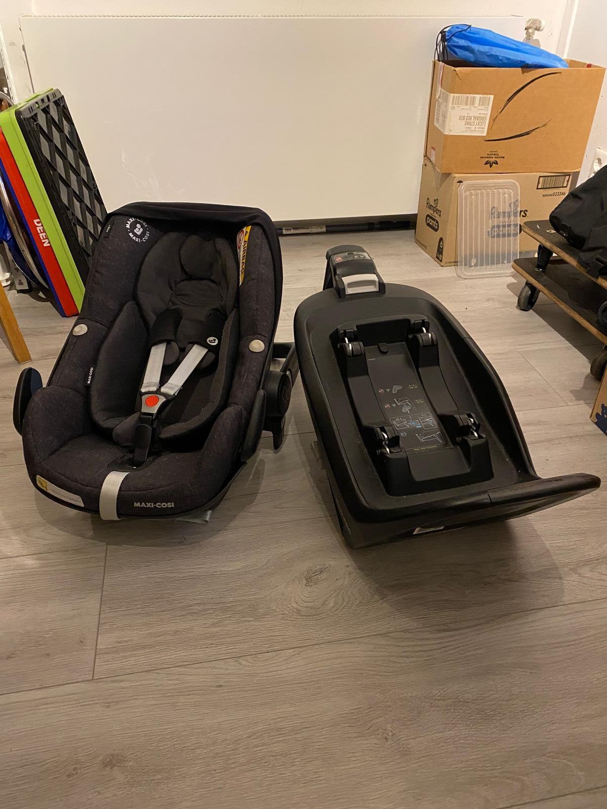 Maxi-Cosi Pebble Pro i-size + FamilyFix base (isofix), Ophalen, Gebruikt, Isofix, 0 t/m 13 kg