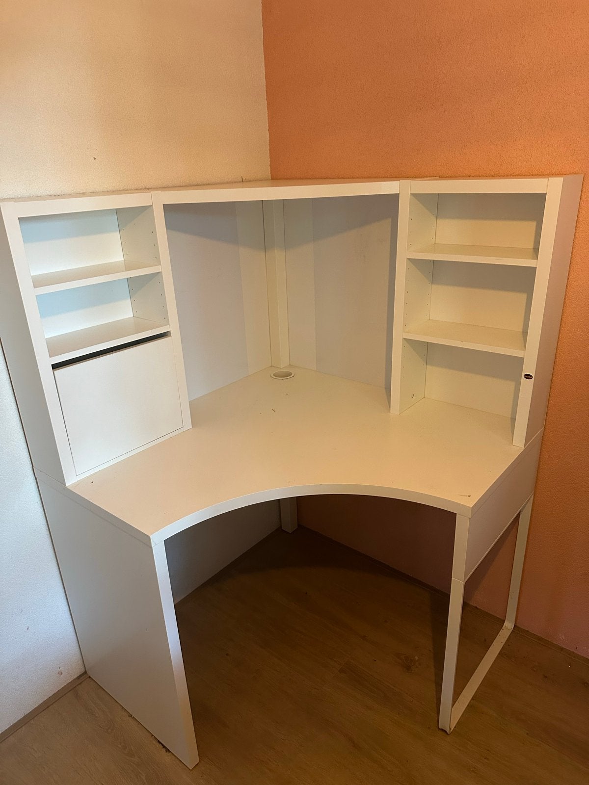Wit hoekbureau (IKEA Micke) met opbergruimte, Ophalen, Gebruikt, Met lades, Spaanplaat of MDF