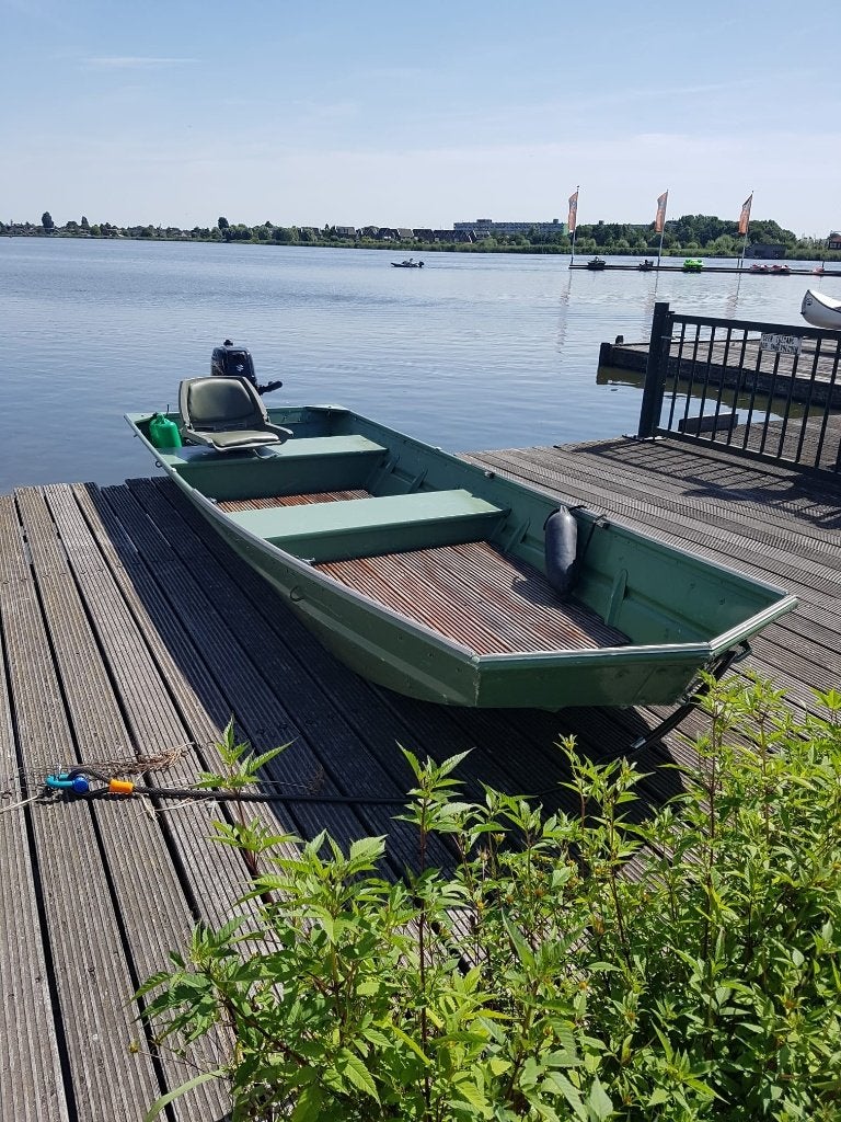 Aluminium platbodem, Gebruikt, 4 m, Binnenboordmotor, 5 pk