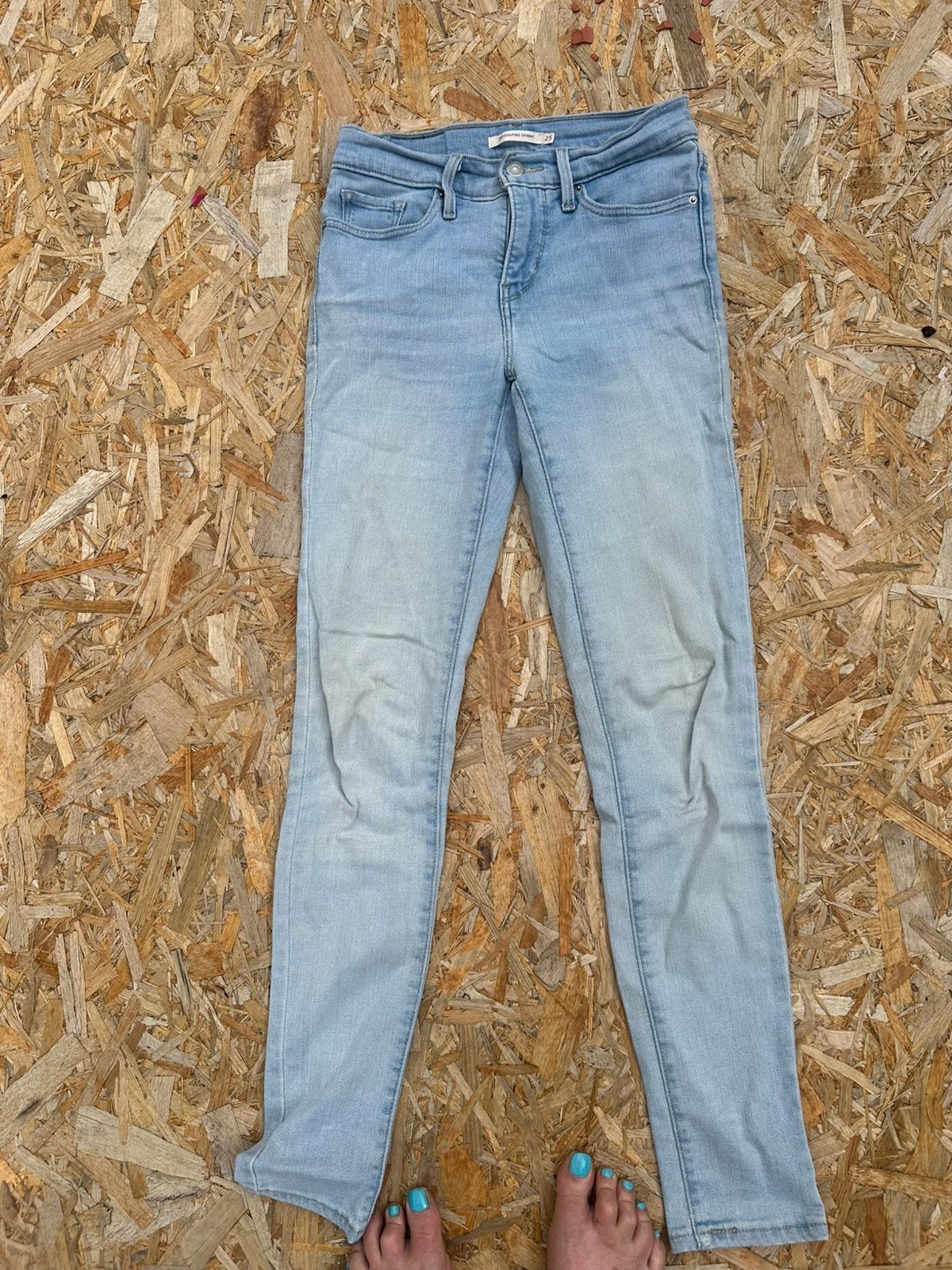 Levis 311 mt 25, Ophalen of Verzenden, Zo goed als nieuw, Blauw, Overige jeansmaten