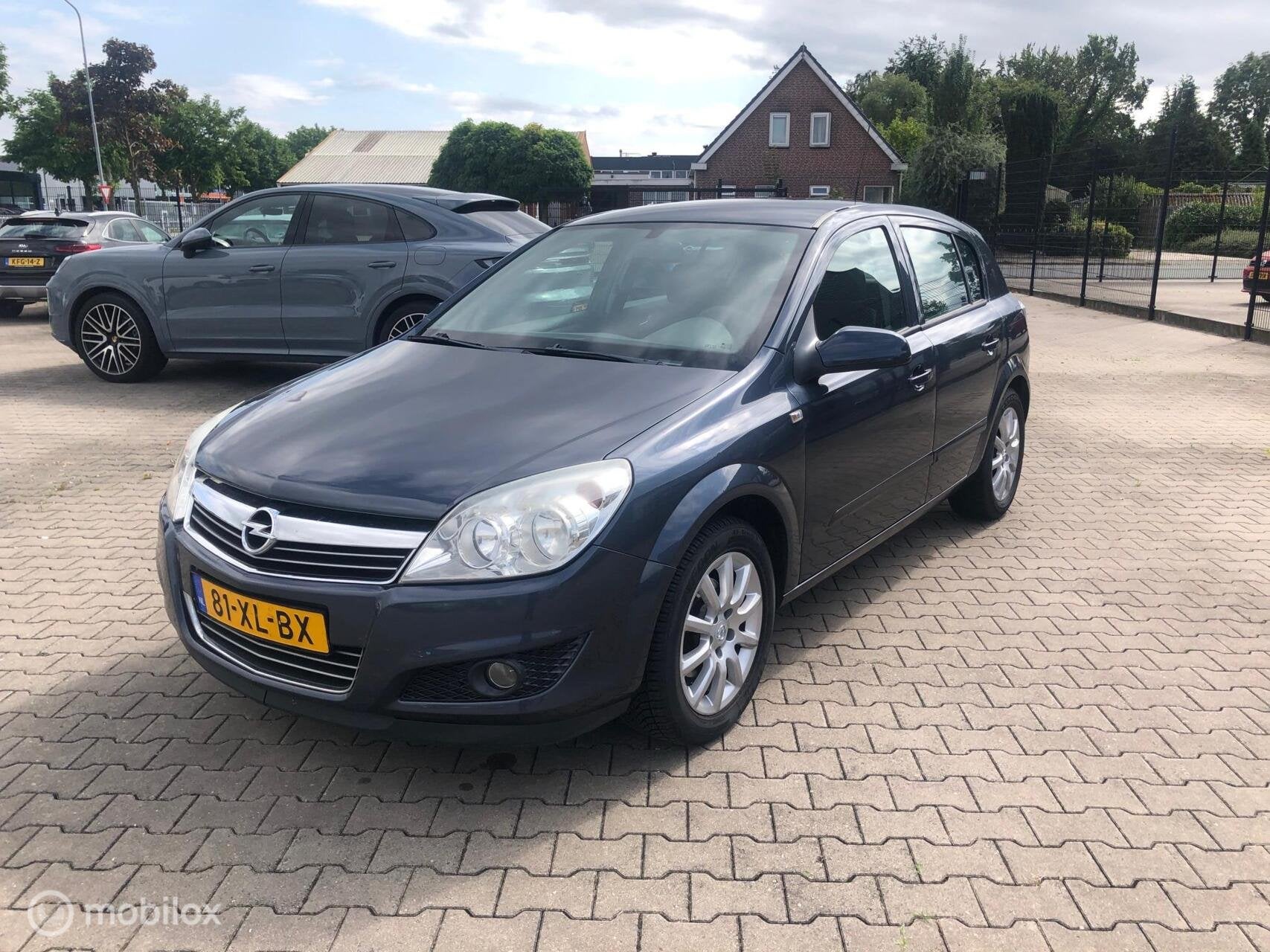 Opel Astra 1.6 Temptation Airco Cruise Trh Lmv, Voorwielaandrijving, 15 km/l, 4 cilinders, 635 kg