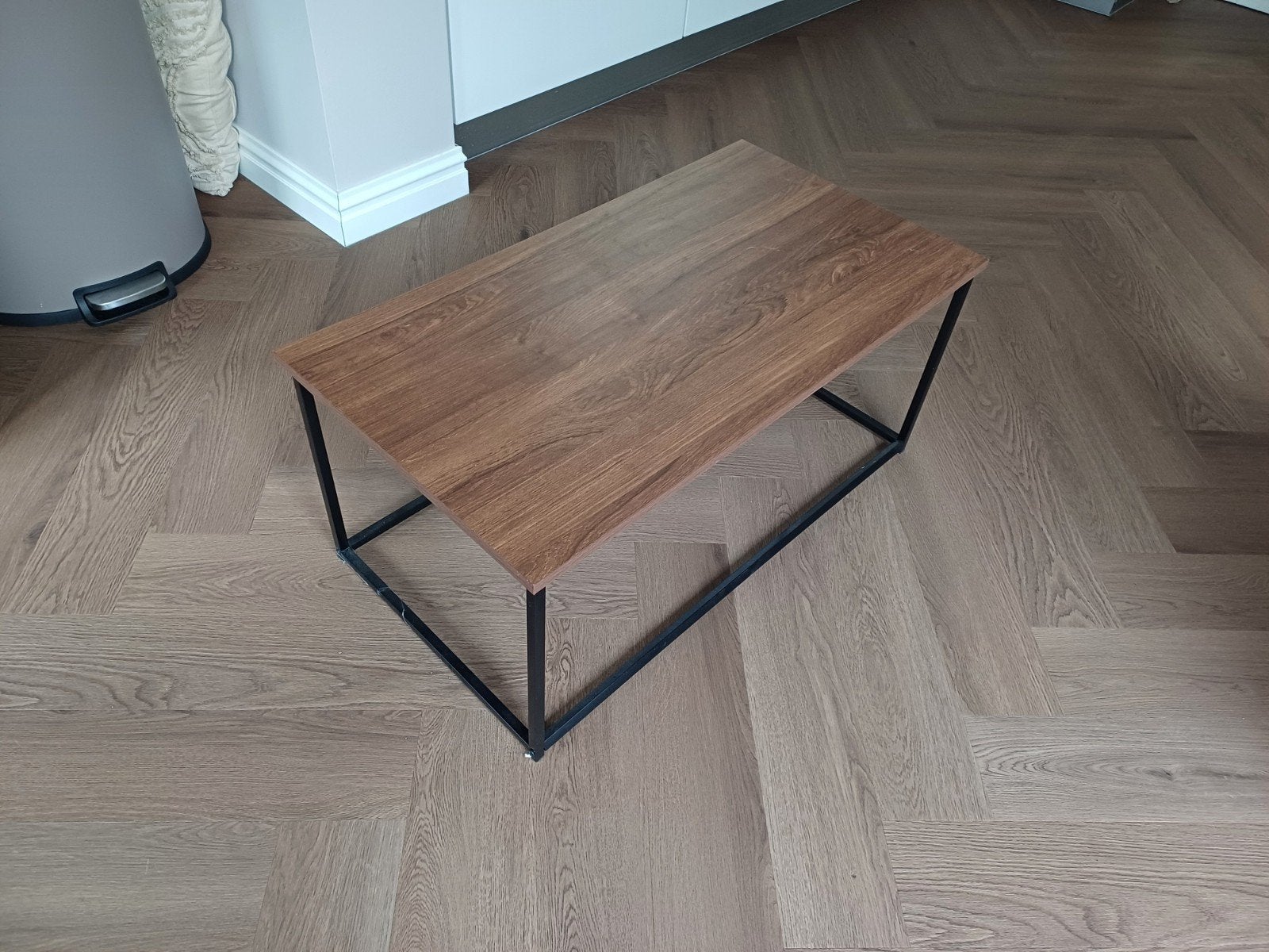 Salontafel – houtlook met zwart onderstel, Ophalen, Rechthoekig, 50 tot 100 cm, 50 tot 100 cm