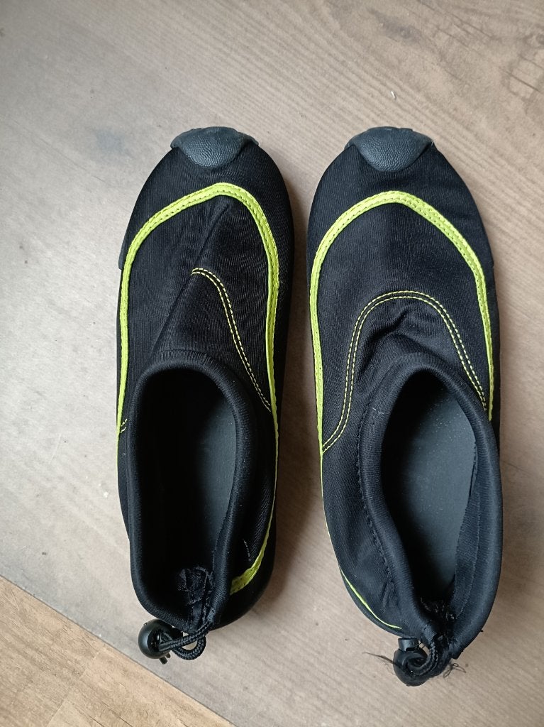 Waterschoen (maat 36), Watersport en Boten, Watersportkleding, Ophalen, Gebruikt, Dame of Heer, Overige typen